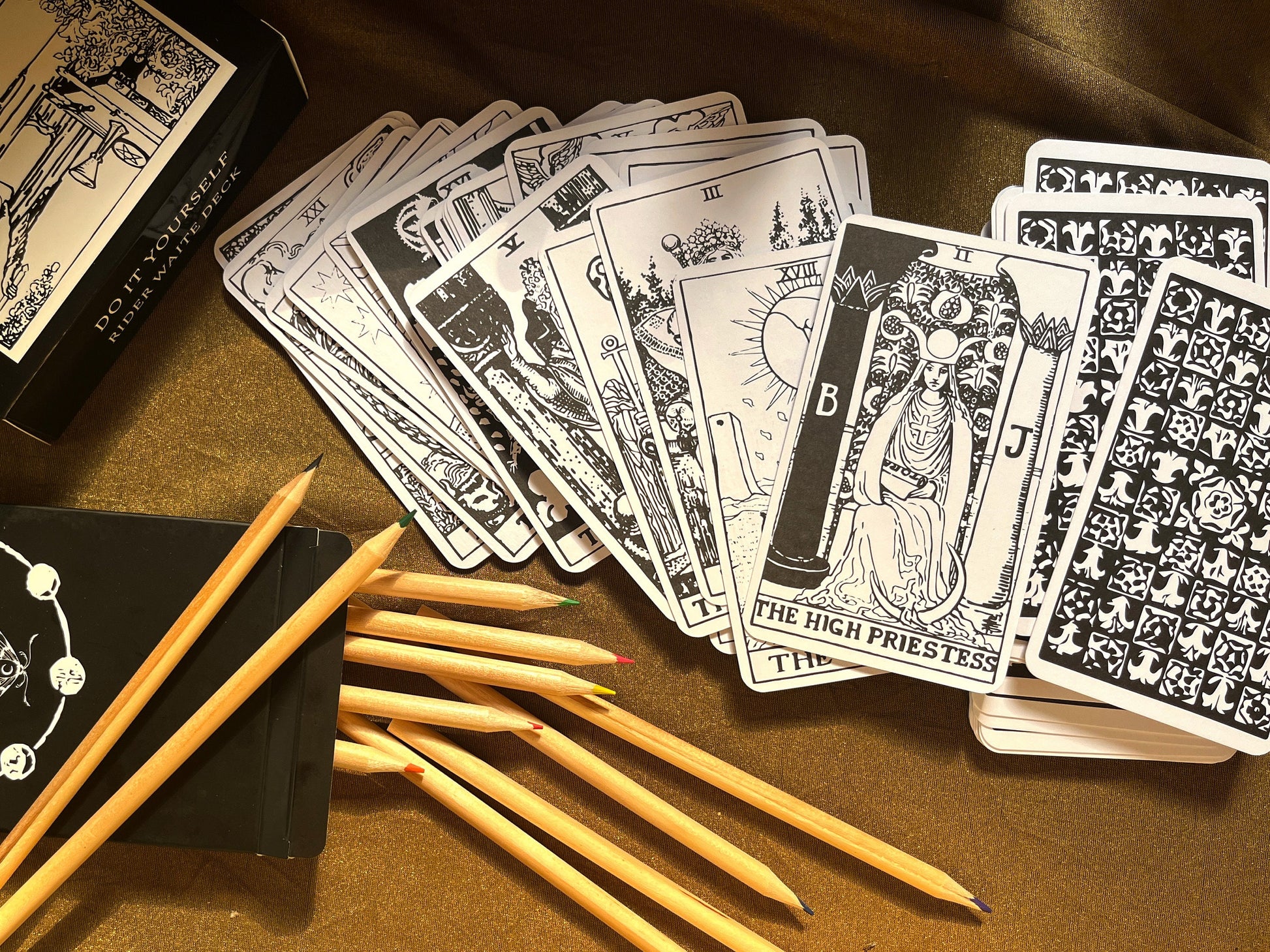 color-in tarot